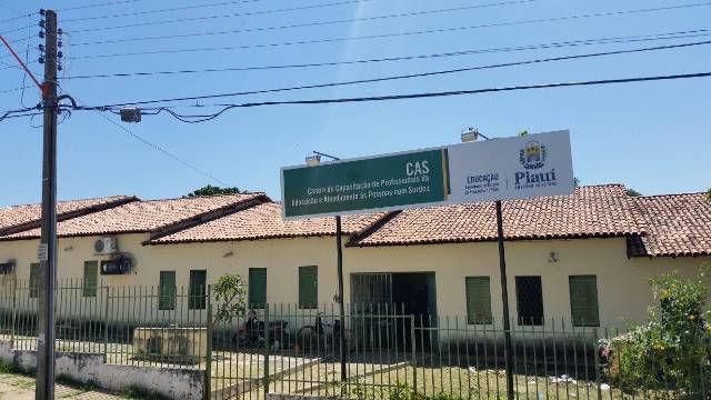 SEDUC-PI: CAS abre 500 vagas para cursos de língua de sinais