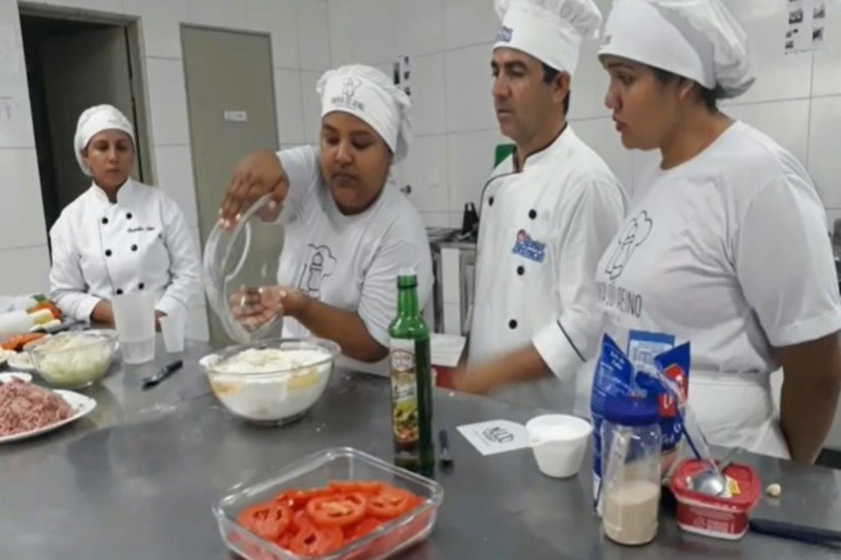 Escola de culinária abre vagas para cursos gratuitos em Teresina