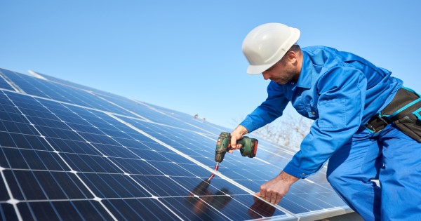 FWF abre vagas para curso gratuito de Instalação de Sistemas Fotovoltaicos na Santa Maria da Codipi