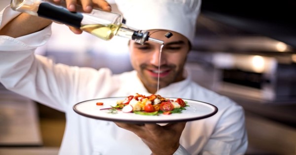 Escola de Turismo abre inscrições para cursos técnicos gratuitos na área gastronômica em Teresina