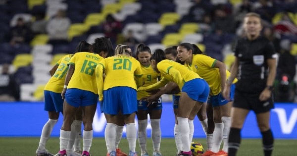 Governo altera horário de expediente nos dias de jogos da seleção feminina