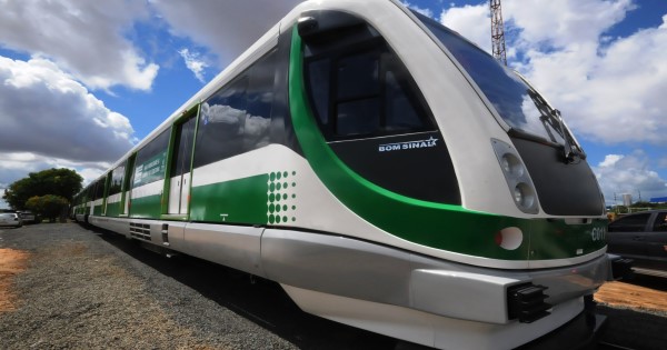 Governador autoriza nova linha do Metrô de Teresina para ampliação do serviço
